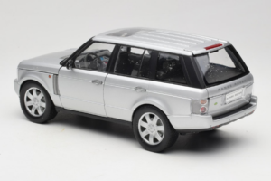 Land Rover Range Rover L322 Argento Welly 1:18 12536W Pressofusione — immagine 7 di 8