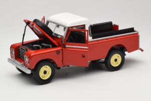 Land Rover Series I 109 Pickup Rosso Eagle Collectibles 1:18 440500 Pressofusione — immagine 2 di 8