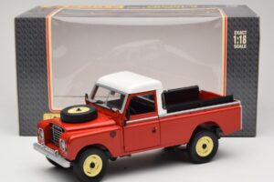 Land Rover Series I 109 Pickup Rosso Eagle Collectibles 1:18 440500 Pressofusione — immagine 8 di 8