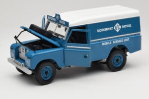 Land Rover Series III 109 Soft Top Motorway Patrol Blu Eagles Race 1:18 4403 Pressofusione — immagine 2 di 8