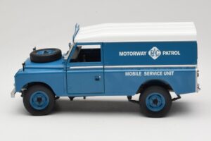 Land Rover Series III 109 Soft Top Motorway Patrol Blu Eagles Race 1:18 4403 Pressofusione — immagine 4 di 8
