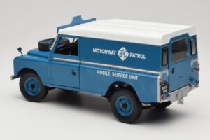 Land Rover Series III 109 Soft Top Motorway Patrol Blu Eagles Race 1:18 4403 Pressofusione — immagine 7 di 8