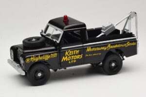 Land Rover Series III Veicolo di Soccorso Nero Universal Hobbies 1:18 4411 Pressofusione