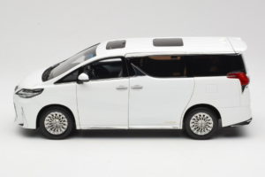Lexus LM300h White Pearl Kyosho 1:18 08963WP Pressofusione — immagine 4 di 8