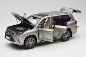 Lexus LX570 Sonic Titanio Kyosho 1:18 08955T Pressofusione — immagine 2 di 8