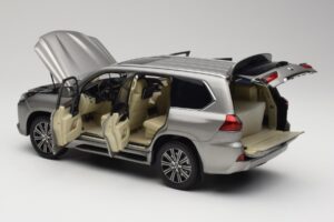 Lexus LX570 Sonic Titanio Kyosho 1:18 08955T Pressofusione — immagine 5 di 8
