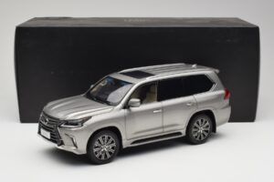 Lexus LX570 Sonic Titanio Kyosho 1:18 08955T Pressofusione — immagine 8 di 8