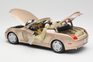 Lexus SC430 Beige Maisto 1:18 31629 Pressofusione — immagine 5 di 8