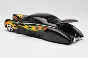 Lincoln Zephyr Scrape Custom Nero con Fiamme Hot Wheels 1:18 57319 Pressofusione — immagine 5 di 8