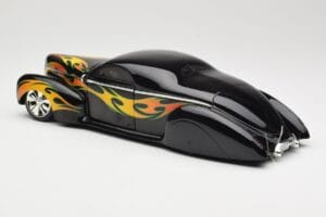 Lincoln Zephyr Scrape Custom Nero con Fiamme Hot Wheels 1:18 57319 Pressofusione — immagine 7 di 8