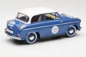 Lloyd Alexander TS #234 Blu Revell 1:18 08463 Pressofusione — immagine 3 di 8