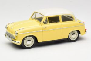 Lloyd Alexander TS Giallo Revell 1:18 08958 Pressofusione
