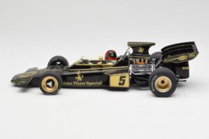 Lotus 72D #5 E. Fittipaldi John Player Special GP Spain 1972 MCG 1:18 MCG18610F Pressofusione — immagine 5 di 6