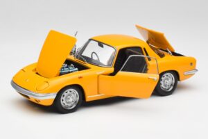 Lotus Elan S/E Racing Giallo AUTOart 1:18 75352 Pressofusione — immagine 2 di 8
