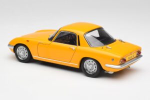 Lotus Elan S/E Racing Giallo AUTOart 1:18 75352 Pressofusione — immagine 7 di 8