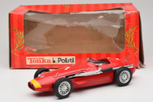 Maserati 250F Rosso Tonka 1:18 16724 Pressofusione — immagine 6 di 6