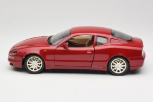 Maserati 3200 GT Rosso Scuro Bburago 1:18 3341-M2 Pressofusione — immagine 4 di 8