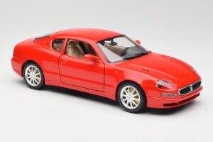 Maserati 3200 GT Rosso Bburago 1:18 3341 Pressofusione — immagine 6 di 8