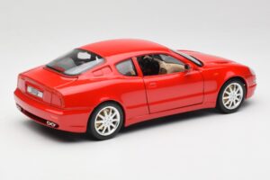 Maserati 3200 GT Rosso Mondiale Bburago 1:18 3341-M1 Pressofusione — immagine 3 di 8