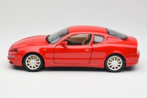 Maserati 3200 GT Rosso Mondiale Bburago 1:18 3341-M1 Pressofusione — immagine 4 di 8