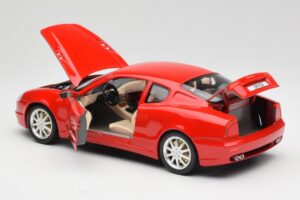Maserati 3200 GT Rosso Mondiale Bburago 1:18 3341-M1 Pressofusione — immagine 5 di 8