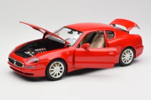 Maserati 3200 GT Rosso Mondiale Collezione Speciale Bburago 1:18 30071 Pressofusione — immagine 2 di 8