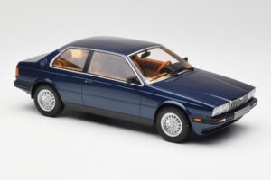 Maserati Biturbo Coupe Blu Scuro Metallizzato Minichamps 1:18 107123500 Pressofusione — immagine 4 di 6
