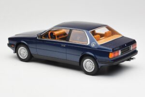Maserati Biturbo Coupe Blu Scuro Metallizzato Minichamps 1:18 107123500 Pressofusione — immagine 5 di 6