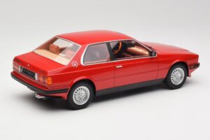 Maserati BiTurbo Coupe Rosso Corsa Minichamps 1:18 107123501 Resina — immagine 2 di 6
