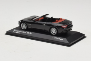 Maserati GranCabrio Nero Metallizzato Minichamps 1:43 400123930 Pressofusione — immagine 3 di 5