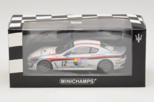 Maserati GranTurismo MC GT4 #12 Sperati / La Mazza Maserati MC 2010 Minichamps 1:43 400101212 Pressofusione — immagine 5 di 5