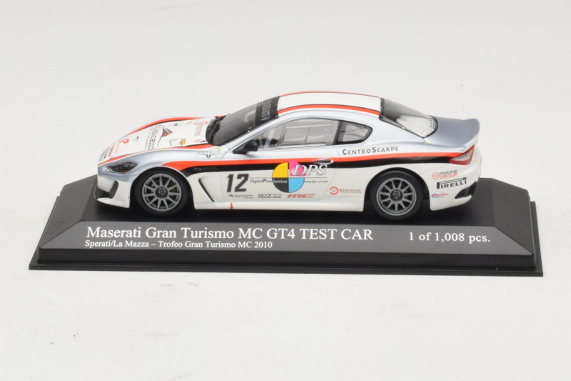 Maserati GranTurismo MC GT4 #12 Sperati / La Mazza Maserati MC 2010 Minichamps 1:43 400101212 Pressofusione