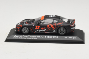 Maserati GranTurismo MC GT4 #32 J. Sicart Maserati MC 2010 Minichamps 1:43 400101232 Pressofusione