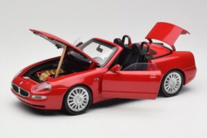 Maserati GT Spyder Rosso Bburago 1:18 34097 Pressofusione — immagine 2 di 8