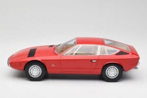Maserati Khamsin Rosso Minichamps 1:18 107123821 Resina — immagine 3 di 6