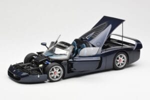 Maserati MC12 Road Car Blu Metallic AUTOart 1:18 75802 Pressofusione — immagine 2 di 8