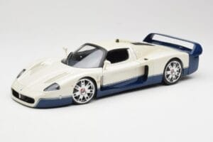 Maserati MC12 Bianco Blu Hot Wheels 1:18 G7158 Pressofusione