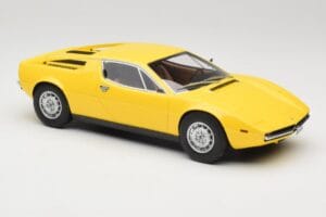 Maserati Merak Giallo Minichamps 1:18 107123760 Resina — immagine 4 di 6
