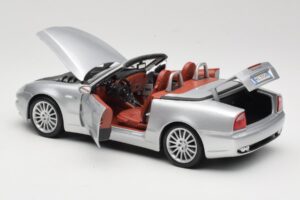 Maserati Spyder Argento Maisto 1:18 31667 Pressofusione — immagine 5 di 8