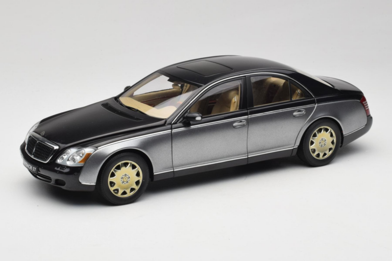 Maybach 57 SWB Caspian Black Himalayas Grey AUTOart 1:18 76151 Pressofusione