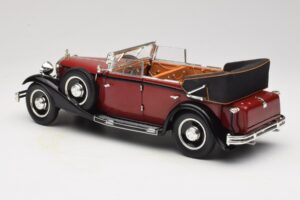 Maybach DS8 Zeppelin Rosso Anson 1:18 30413 Pressofusione — immagine 7 di 8