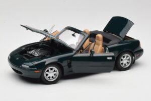 Mazda MX-5 NA Emerald Green Gate 1:18 01017 Pressofusione — immagine 2 di 8