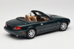 Mazda MX-5 NA Emerald Green Gate 1:18 01017 Pressofusione — immagine 3 di 8