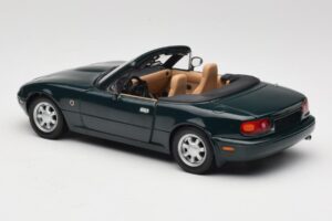 Mazda MX-5 NA Emerald Green Gate 1:18 01017 Pressofusione — immagine 7 di 8