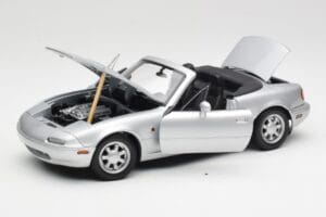 Mazda MX-5 Miata NA Highlight Argento Gate 1:18 1015 Pressofusione — immagine 2 di 8