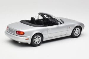 Mazda MX-5 Miata NA Highlight Argento Gate 1:18 1015 Pressofusione — immagine 3 di 8