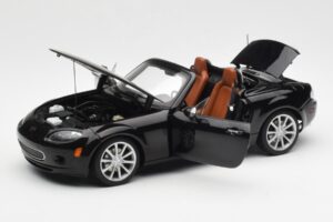 Mazda MX-5 NC Roadster Retractable Hardtop US Spec Nero AUTOart 1:18 75971 Pressofusione — immagine 2 di 10