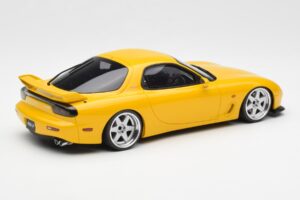 Mazda RX-7 FD Type R Bathurst R Giallo Otto 1:18 OT397 Resina — immagine 2 di 6
