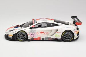 McLaren 12C GT3 #11 Art Grand Prix C. Leclerc / N. Parisy / A. Soucek Spa 24 Hours 2013 Minichamps 1:18 151131311 Pressofusio — immagine 3 di 6