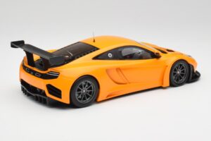 McLaren 12C GT3 Papaya Arancione Minichamps 1:18 151121391 Pressofusione — immagine 2 di 6